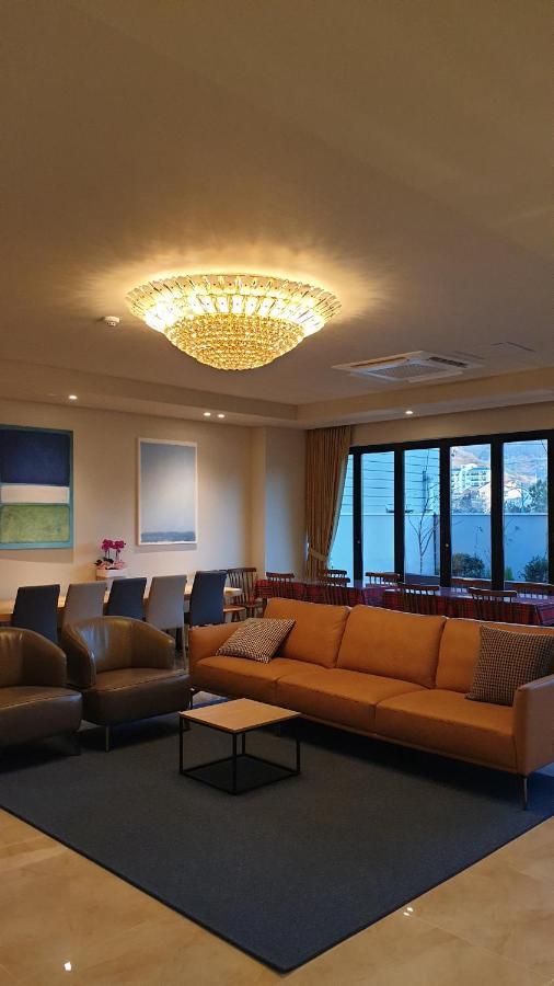 Jinhae Intercity Hotel Changwon Exterior foto
